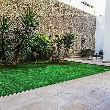Villa Lujosa A Tres Minutos De La Playa *