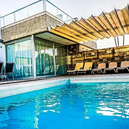 Lujosa A Tres Minutos De La Playa Villa